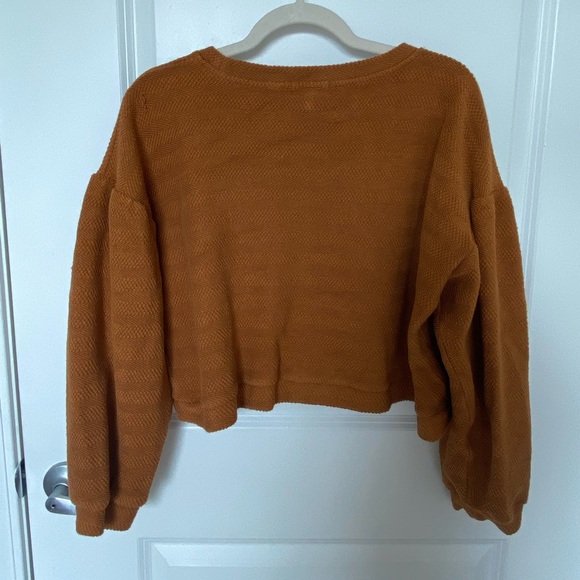 100% Cotton Roolee Cropped Sweater - Picture 3 of 5